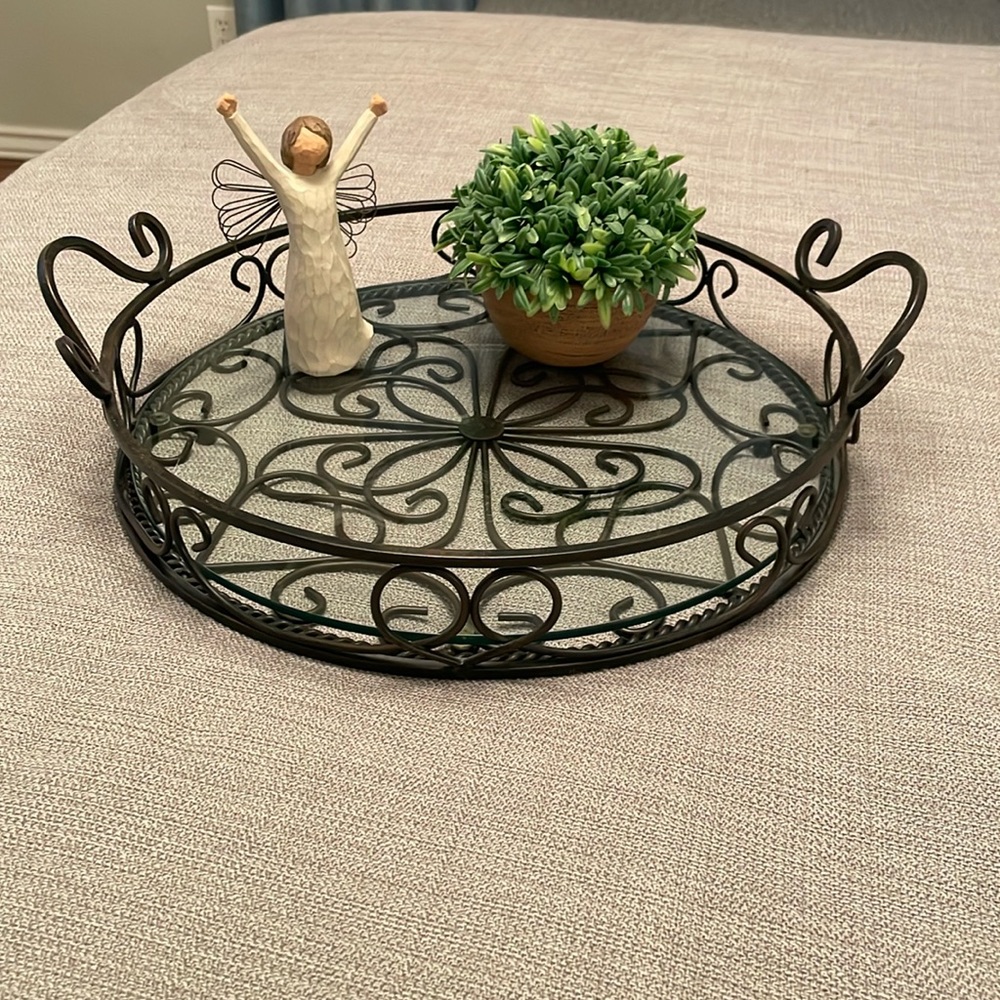 Retired Southern Living at Home Jamestown Estate Iron Collection Round Iron Tray